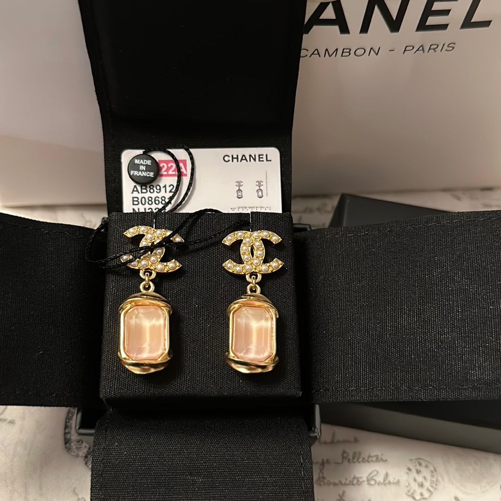 Chanel 22A Earrings